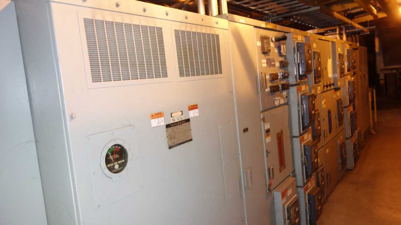 GENERAL ELECTRIC SWITCHGEAR CABINET (BREAKERS NOT INCLUDED, ALL ELECTRICAL, TRANSFORMERS, CABLES INCLUDED)  DELAYED REMOVAL - CONTROL TRANSFORMERS