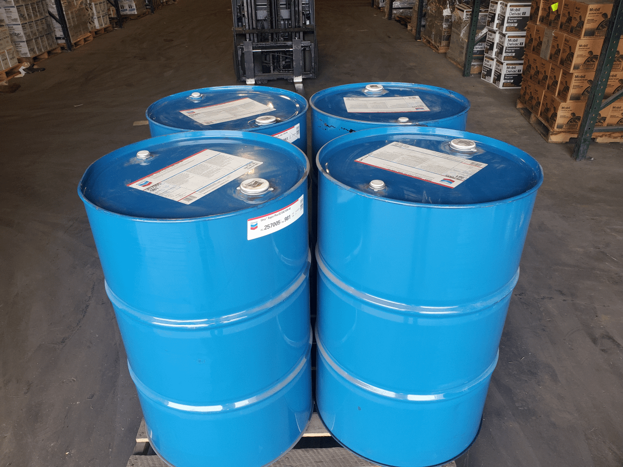 Lot of 7 Drums - CHEVRON/TEXACO URSA SP 15W40 55GA (385 gallons total) - MISCELLANEOUS