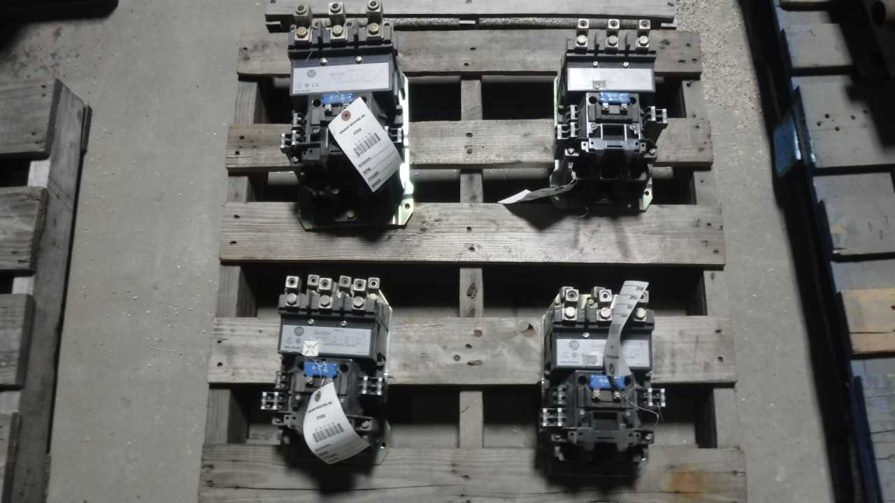 Lot of Allen Bradley Contactors - CONTACTORS