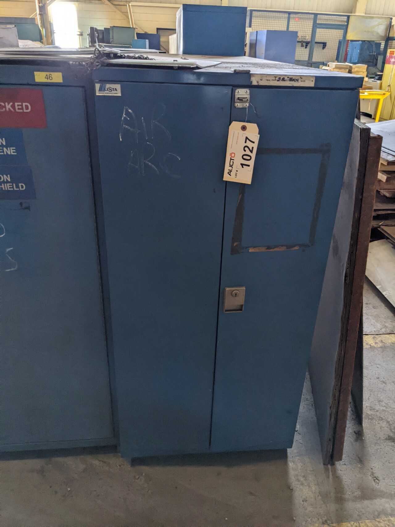 2 DOOR LISTA TOOL CABINET WITH CONTENTS, ASSORTED TOOLS HOLDERS, NEDERMAN VACUUM, CYLINDERS - TOOL STORAGE