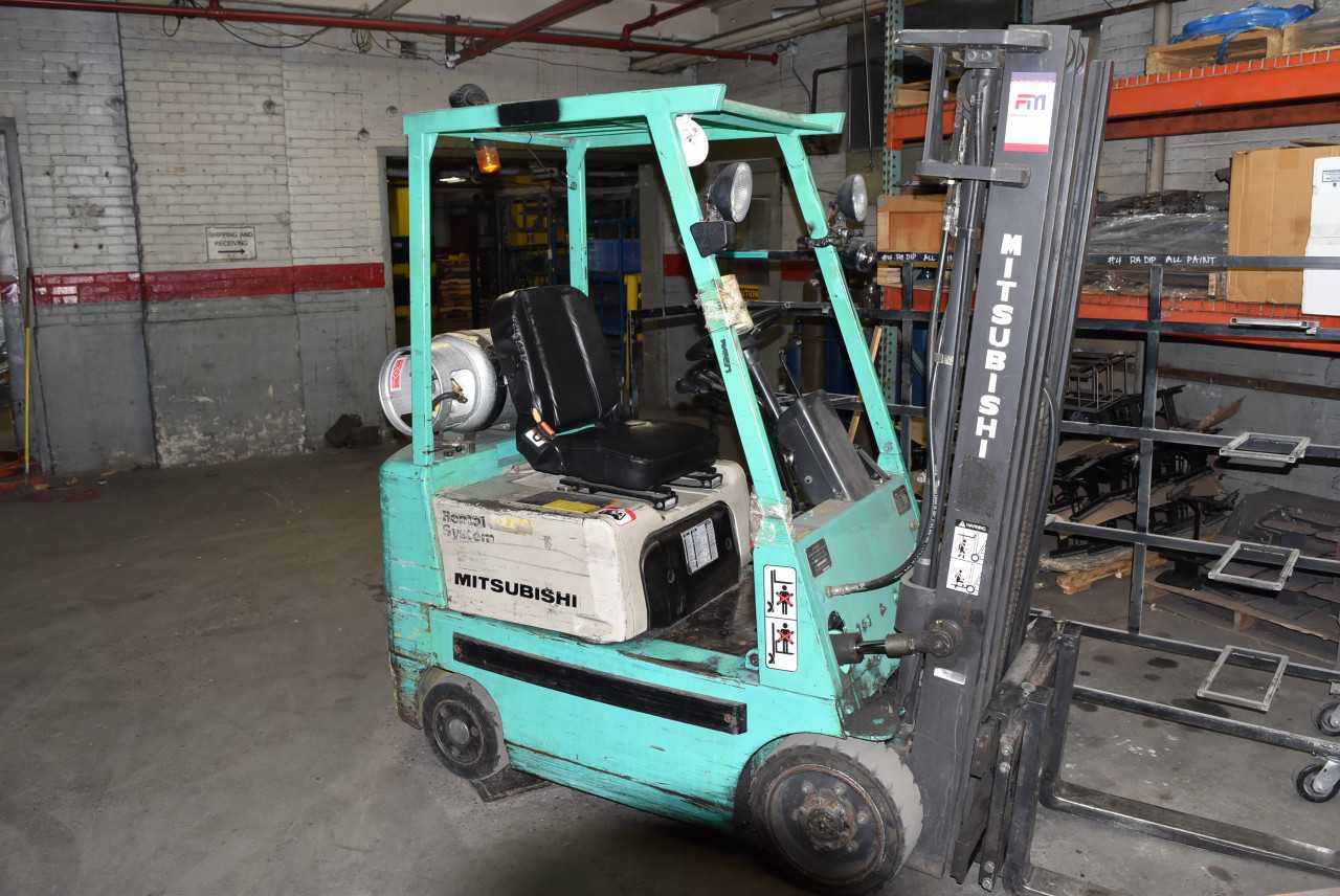Mitsubishi FCG-15 Forklift, LPG, 3500 -Lb capacity - FORKLIFTS