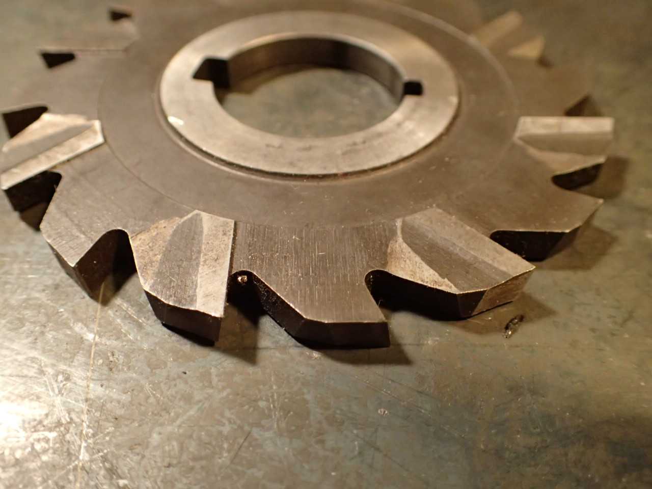 Union Twist Drill 1/4" x 4" OD x 1-1/4" Staggered Tooth Side Mill Milling Cutter - MILLING TOOLS