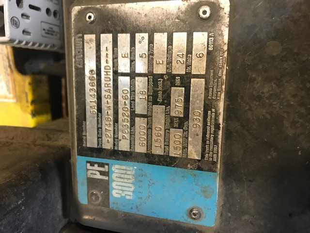 1996 Crown Ride on Powered Pallet Jack, Little Rock, AR - ELECTRIC PALLET JACKS