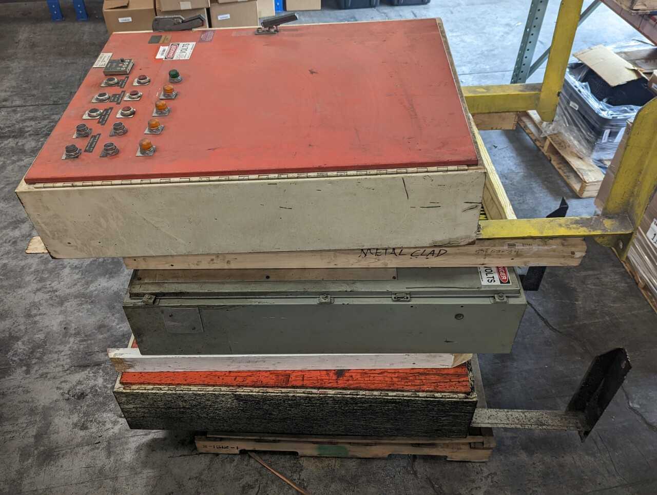 [Custom Panels - 3QTY - Eaton, Allen Bradley, Hitachi Internals] $13k+ in Total MSRP - AUTOMATION & CONTROLS