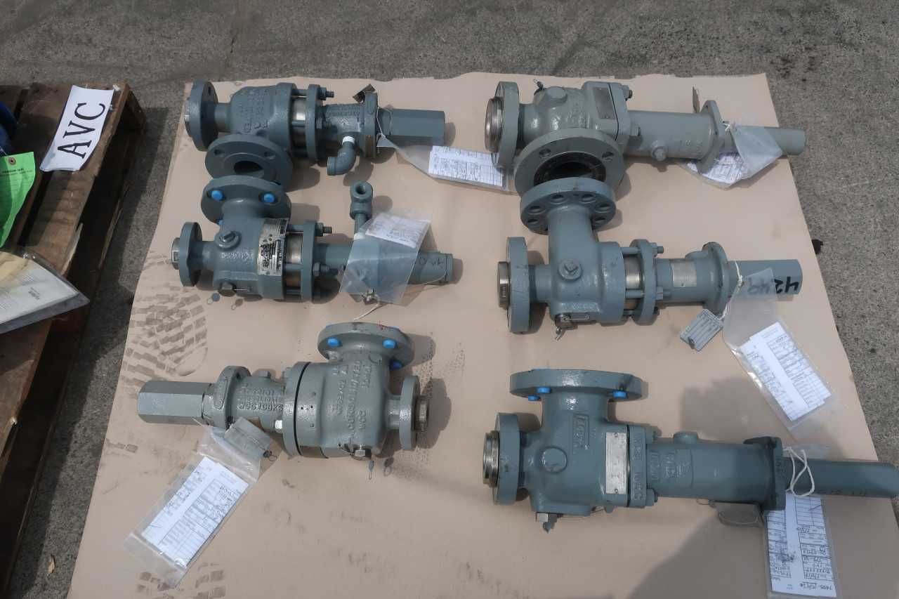 1 PALLET OF ASSORTED RELIEF VALVES - RELIEF VALVE