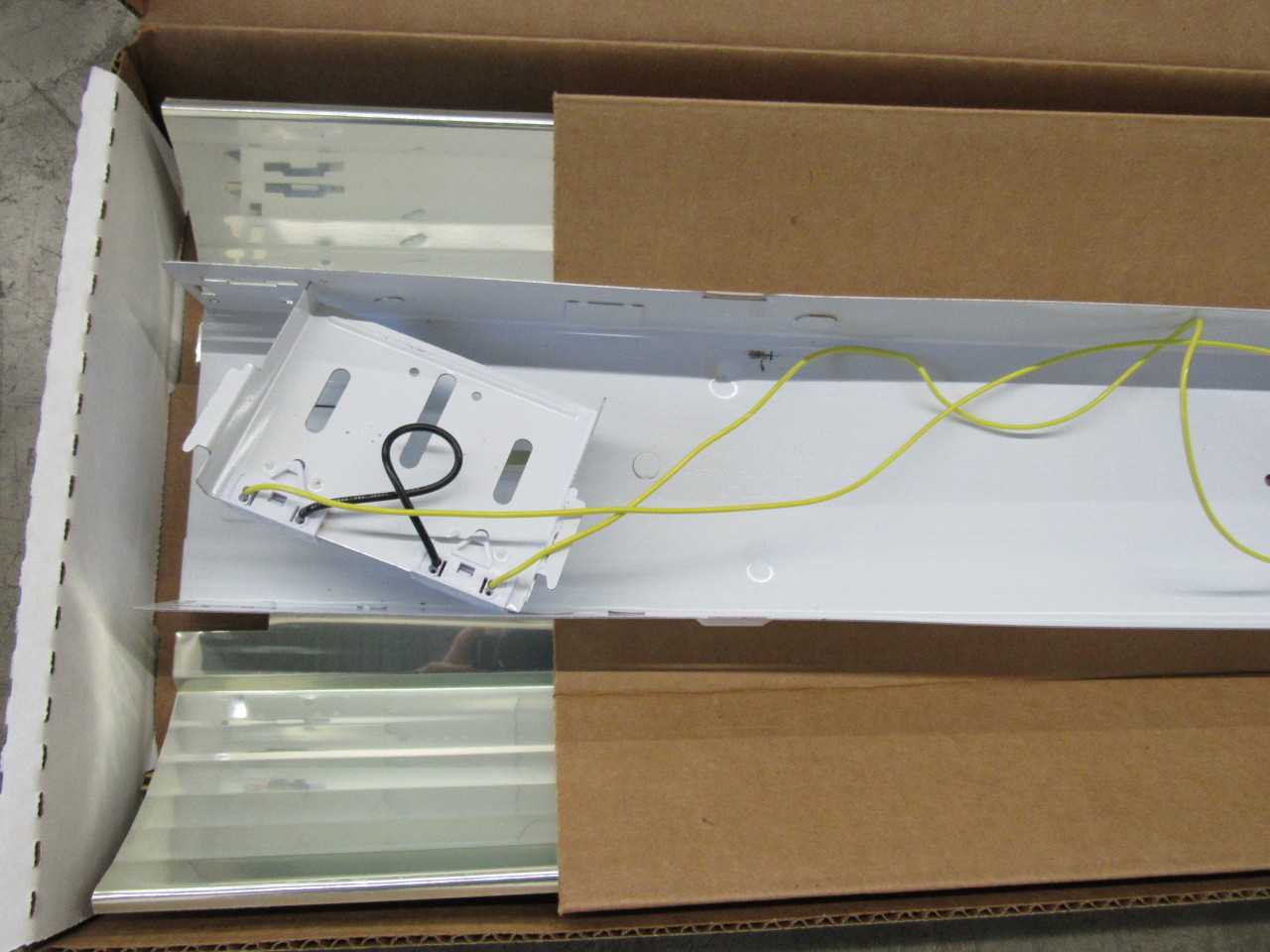 Atlas IFW4654UEP585 Lighting Fixture Fluor 120-277VAC 54 Watts - LIGHTING