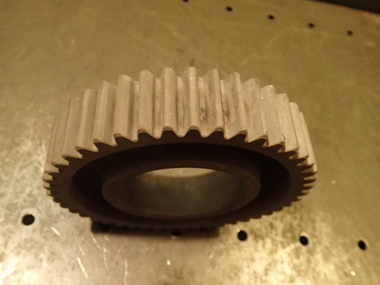 45 Tooth 45T 8DP Spur Gear 20 Deg PA 72mm Bore 30mm Thick Used in Good Condition - HOLEMAKING TOOLS