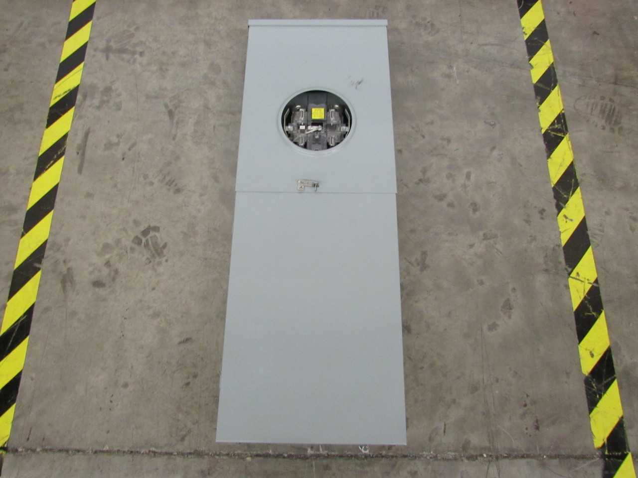 Quantity of 1x MBX2040B200BTS Electrical Panel/Loadcenter/Switchboards - ELECTRICAL COMPONENTS