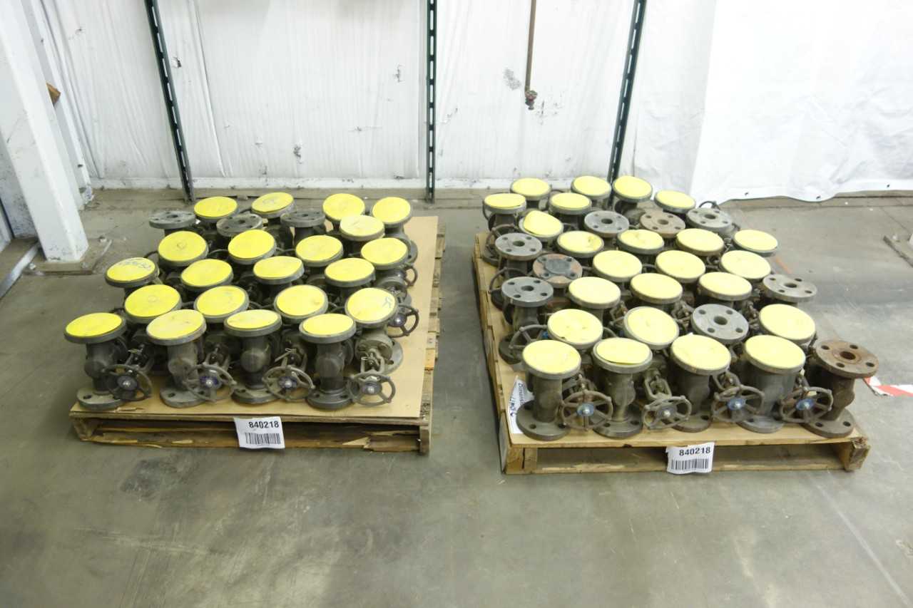 2 PALLETS OF 1-1/2 IN GATE VALVES - VALVES