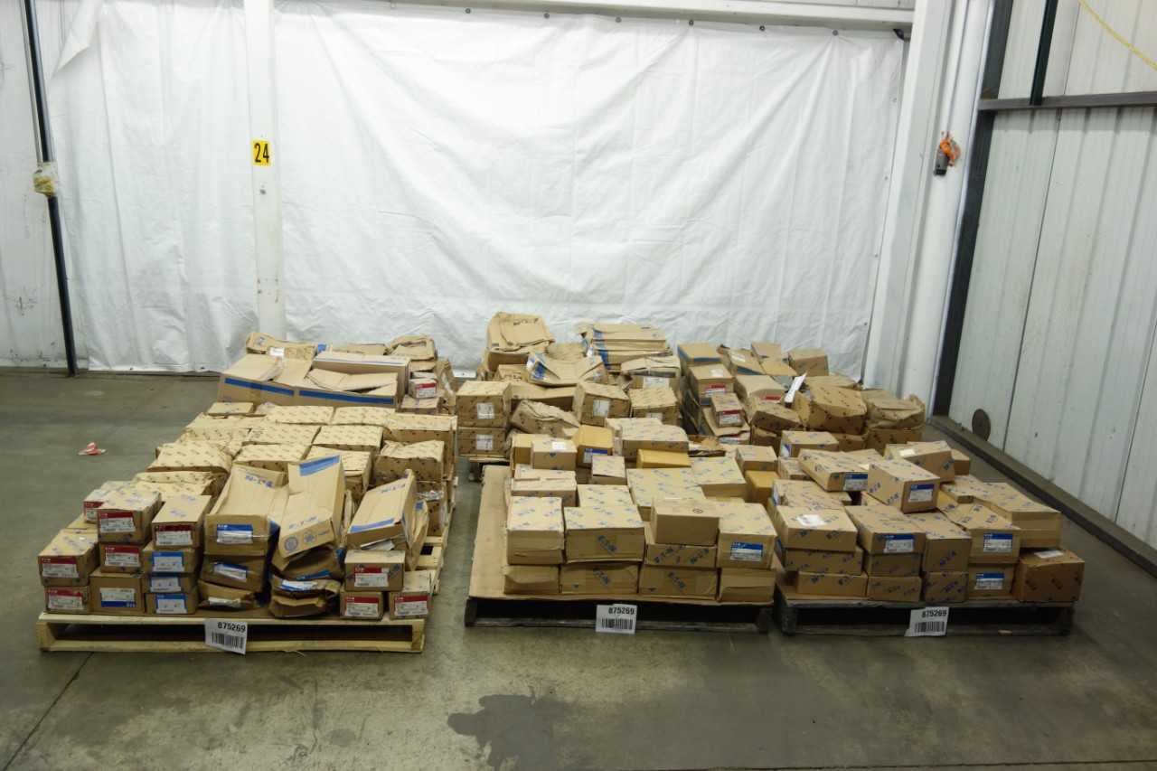6 PALLETS OF ASSORTED EATON CONDUIT, FITTINGS, AND HARDWARE - CONDUIT FITTING