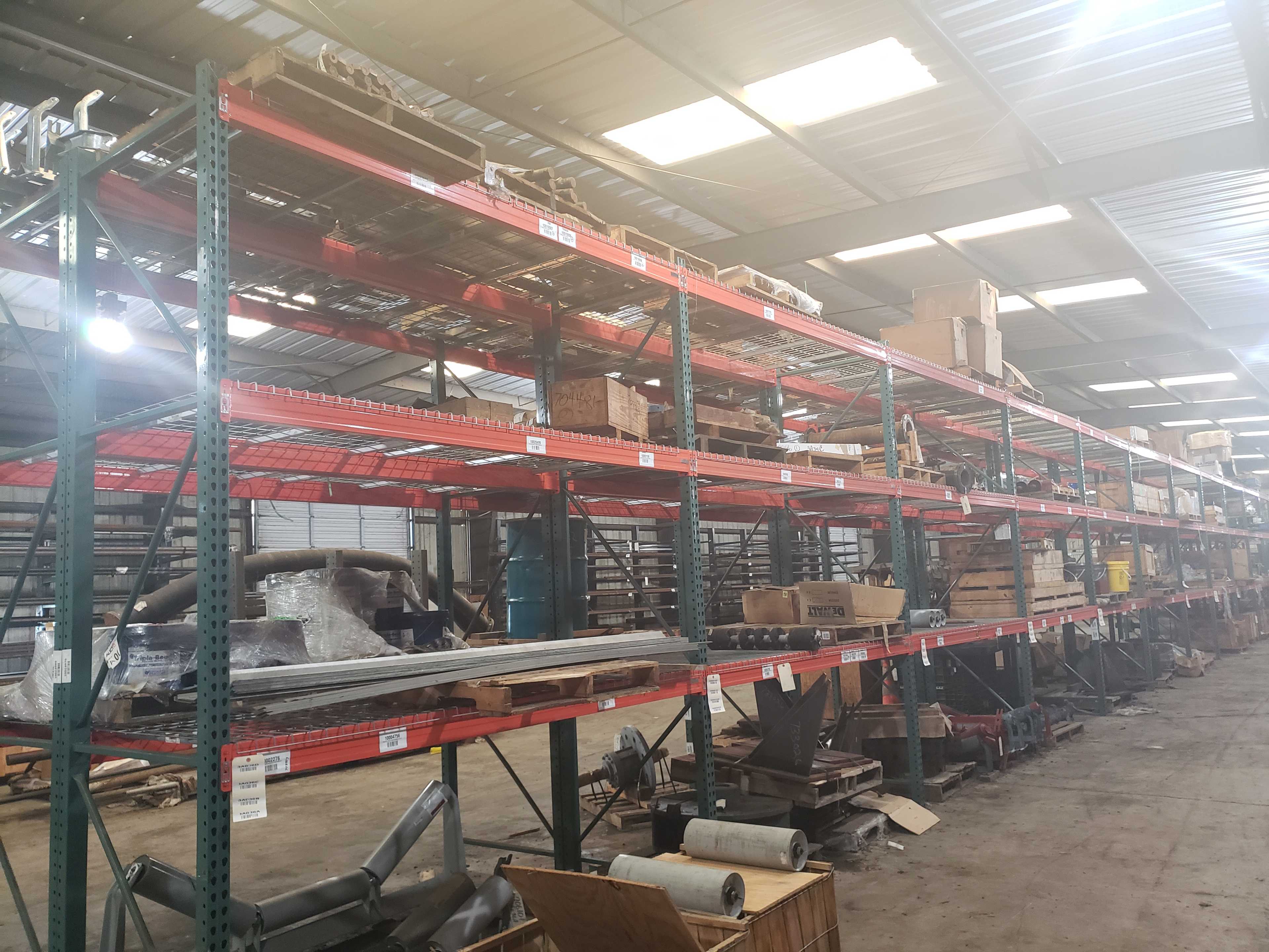 LOT OF PALLET RACKING - PALLET RACKING
