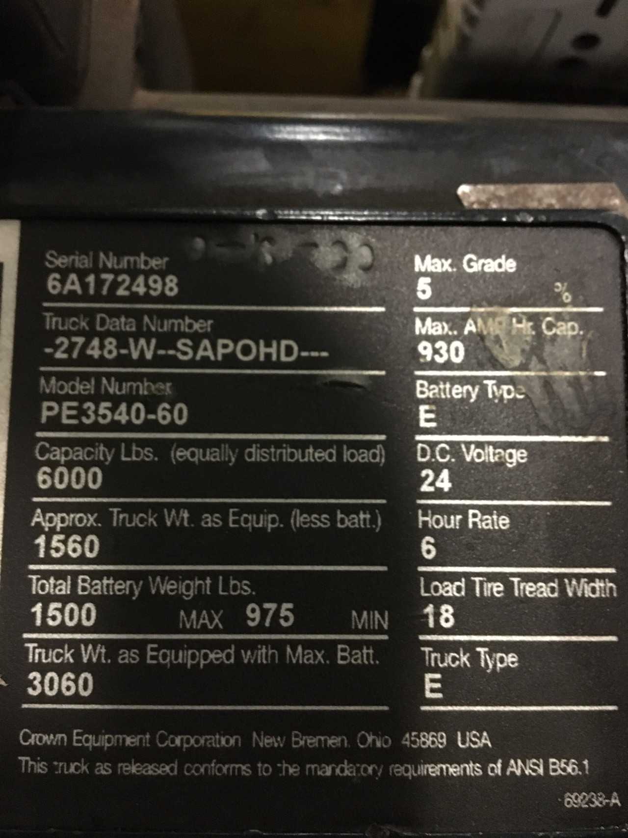 1999 Crown PE354060 rider pallet jack, New Berlin, WI - MANUAL PALLET JACKS