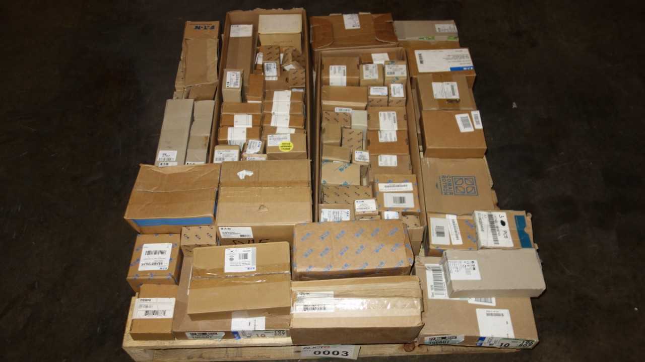 1 PALLET OF ASSORTED EATON ELECTRICAL, CONTACTOR PARTS - ELECTRICAL COMPONENTS