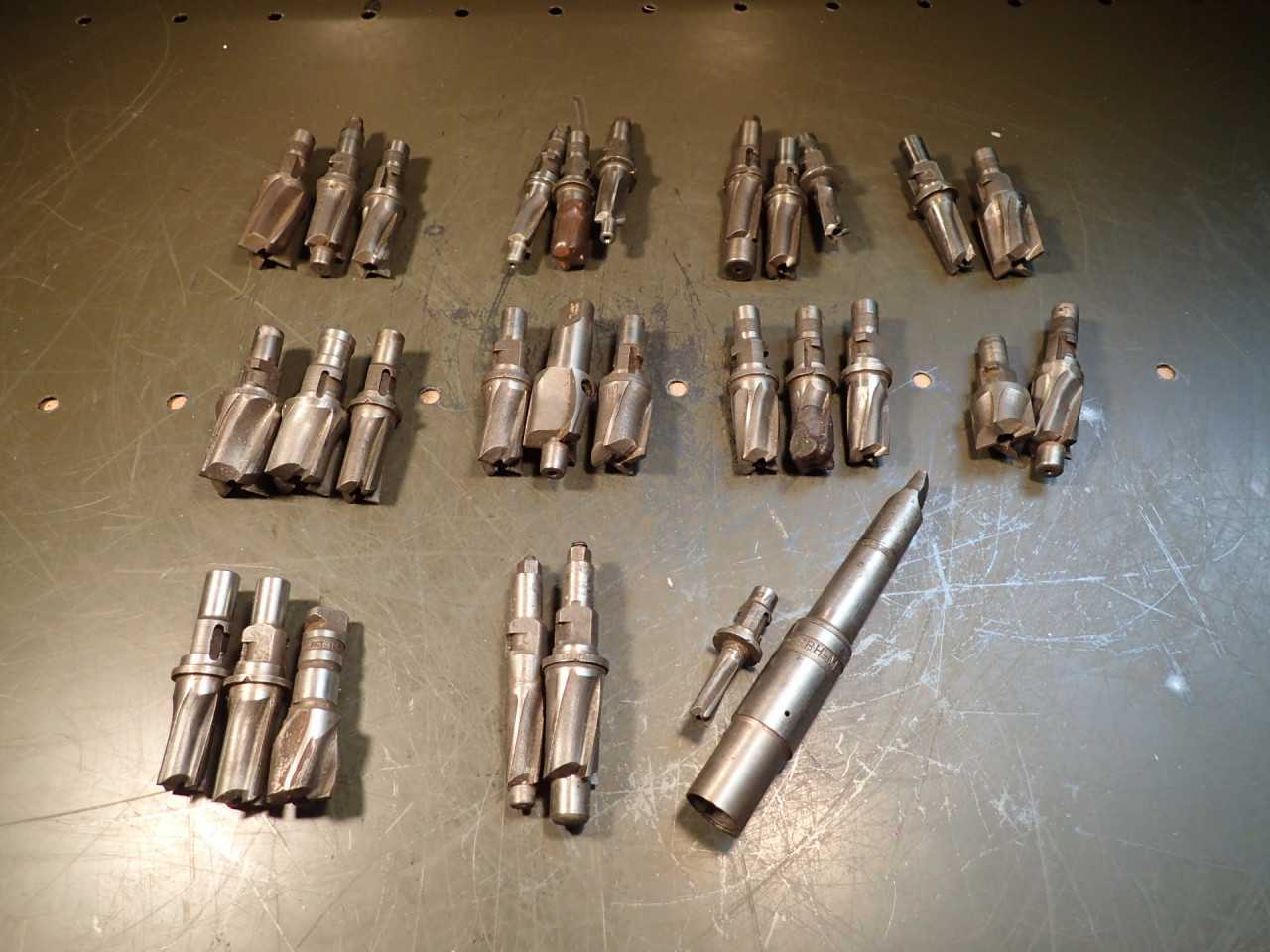 Eclipse RBH-M2 Twist-Lock Tool Holder w/ 28 Counterbores: Morse Taper #2 MT2 2MT - MACHINING ACCESSORIES & TOOLING
