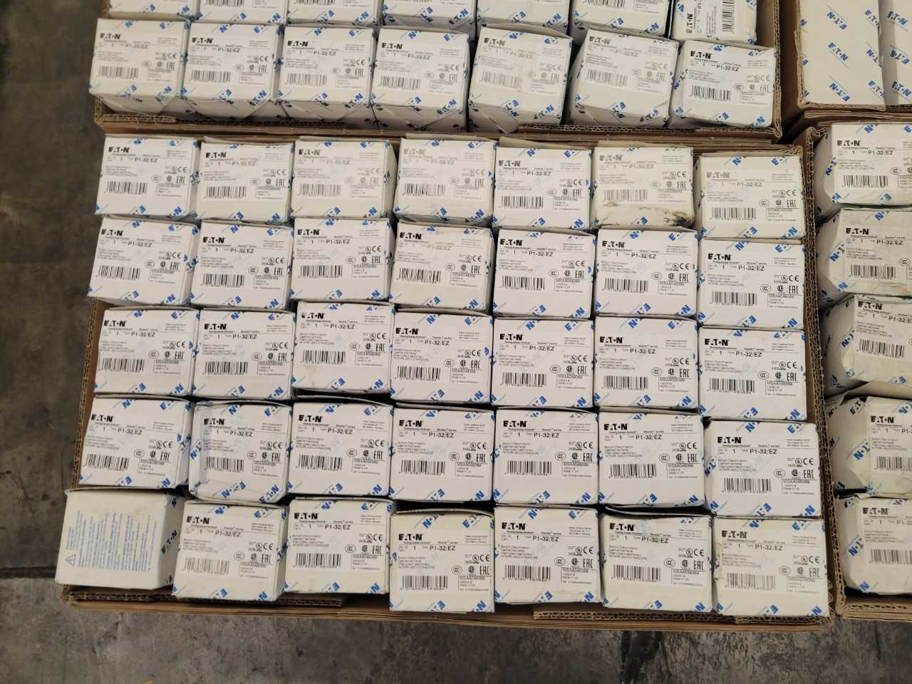 [Eaton - 266QTY] "P1-32/EZ" 3P 32A On/Off Rotary Switch - ELECTRICAL COMPONENTS