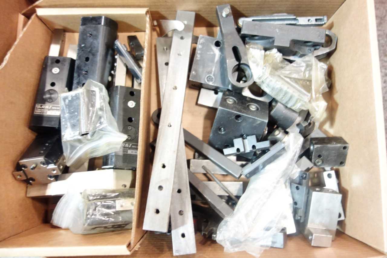 1 PALLET OF ASSORTED COLLETS, BUSHINGS, COUNTER SINK BITS, BORING BARS, ATTACHMENTS AND ACCESSORIES - ELECTRIC POWER TOOLS