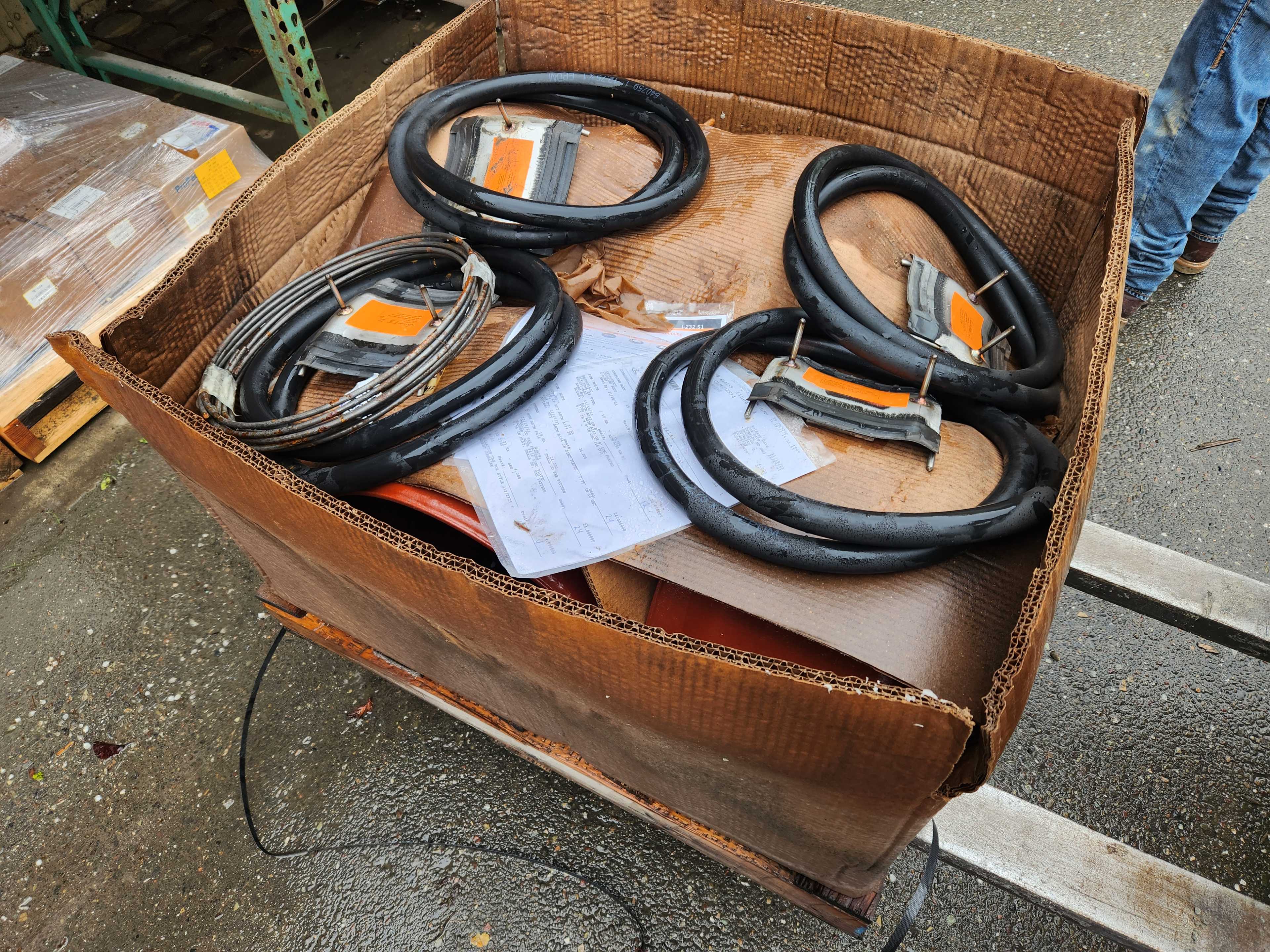 Bulk Lot of VICTAULIC VIC STYLE 232 12" DEPEND O-LOCK Expansion Joints (Quantity of 8) - INDUSTRIAL PARTS