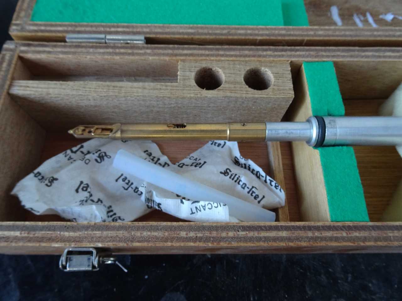 Specialty Sampling device - unknown maker - ELECTRICAL COMPONENTS