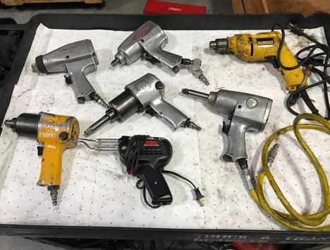 Lot of Misc. Power Tools - PNEUMATIC PARTS