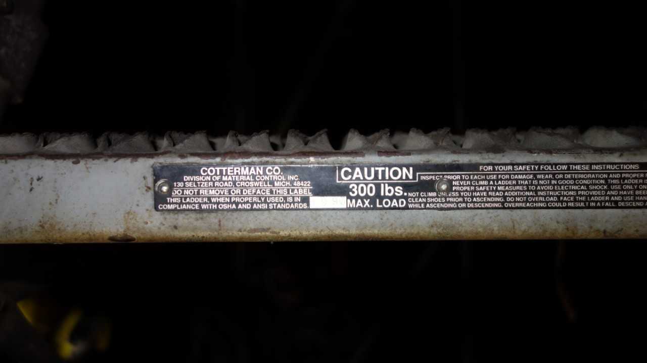 COTTERMAN 300LBS 13-STEP STEP LADDER - MATERIAL HANDLING