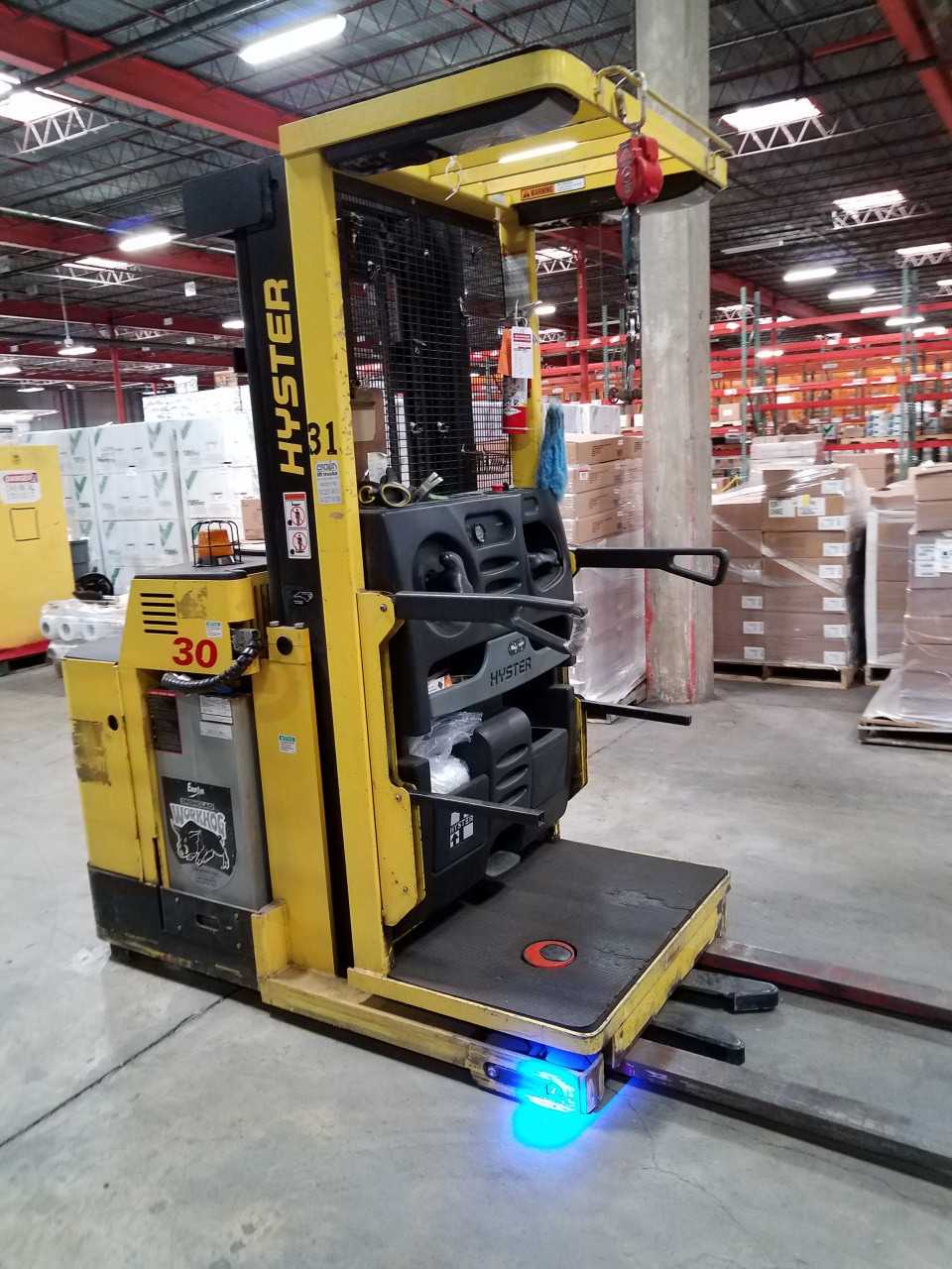 2007 Hyster R30XM2 order picker Shreveport LA - ORDER PICKER 2007 Hyster R30XM2 order picker Shreveport LA - ORDER PICKER