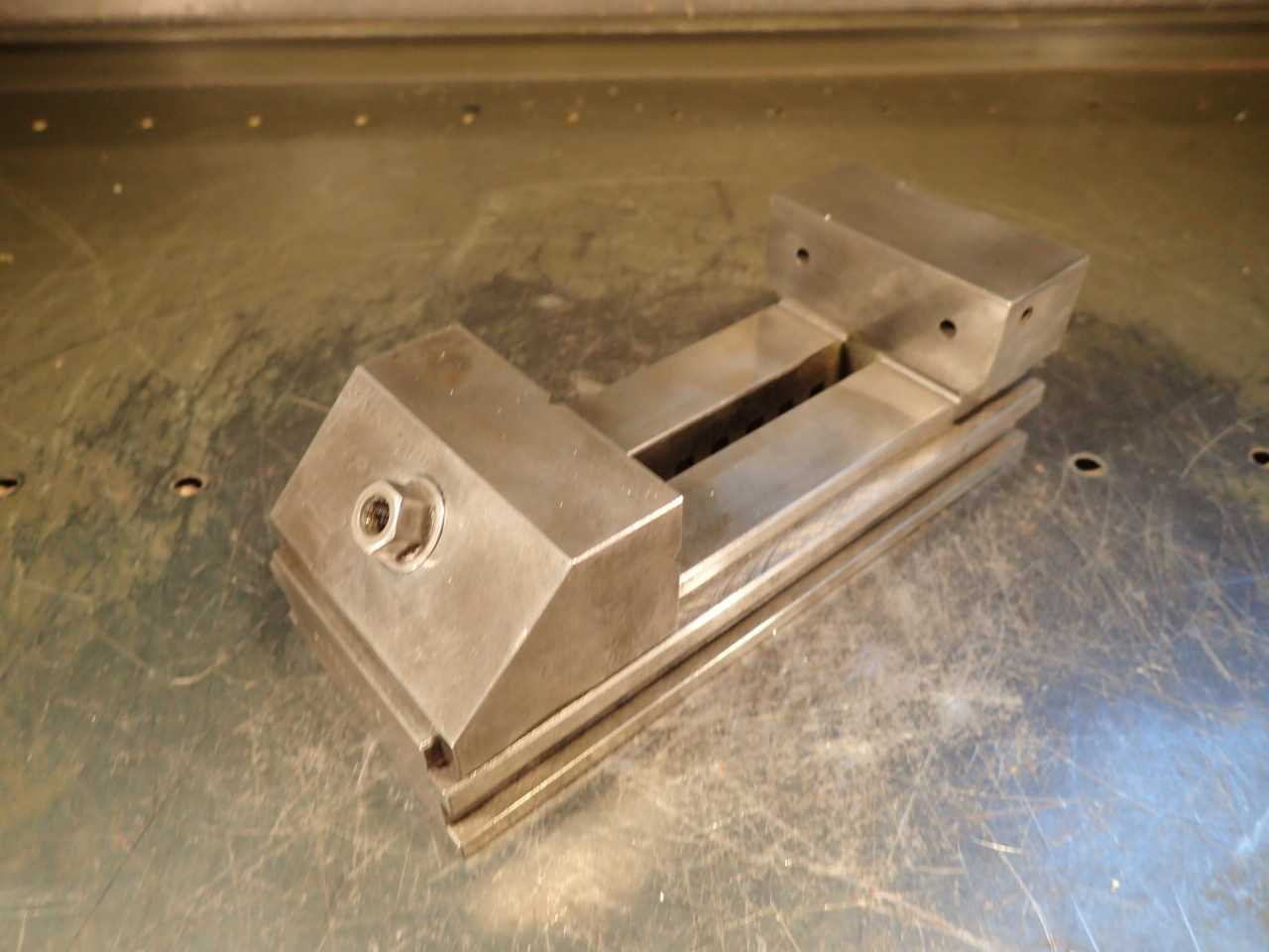 Ralmike's 042-A Precision Toolmakers' Grinding Vise: 3" Jaws, Open 4-1/8" - ELECTRIC POWER TOOLS