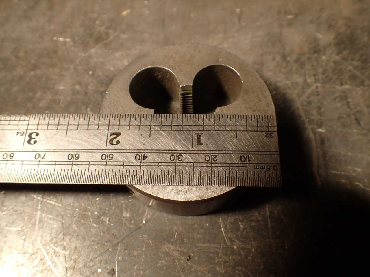 Cleveland 3/4" -16 NF Split Thread Threading Die: 2-3/16" Round Body, USA - HOLEMAKING TOOLS