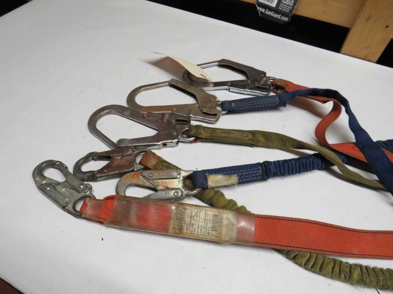 LOT OF 3 ASSORTED PROTECTA AE544CPW26 SAFETY LANYARD - SAFETY EQUIPMENT