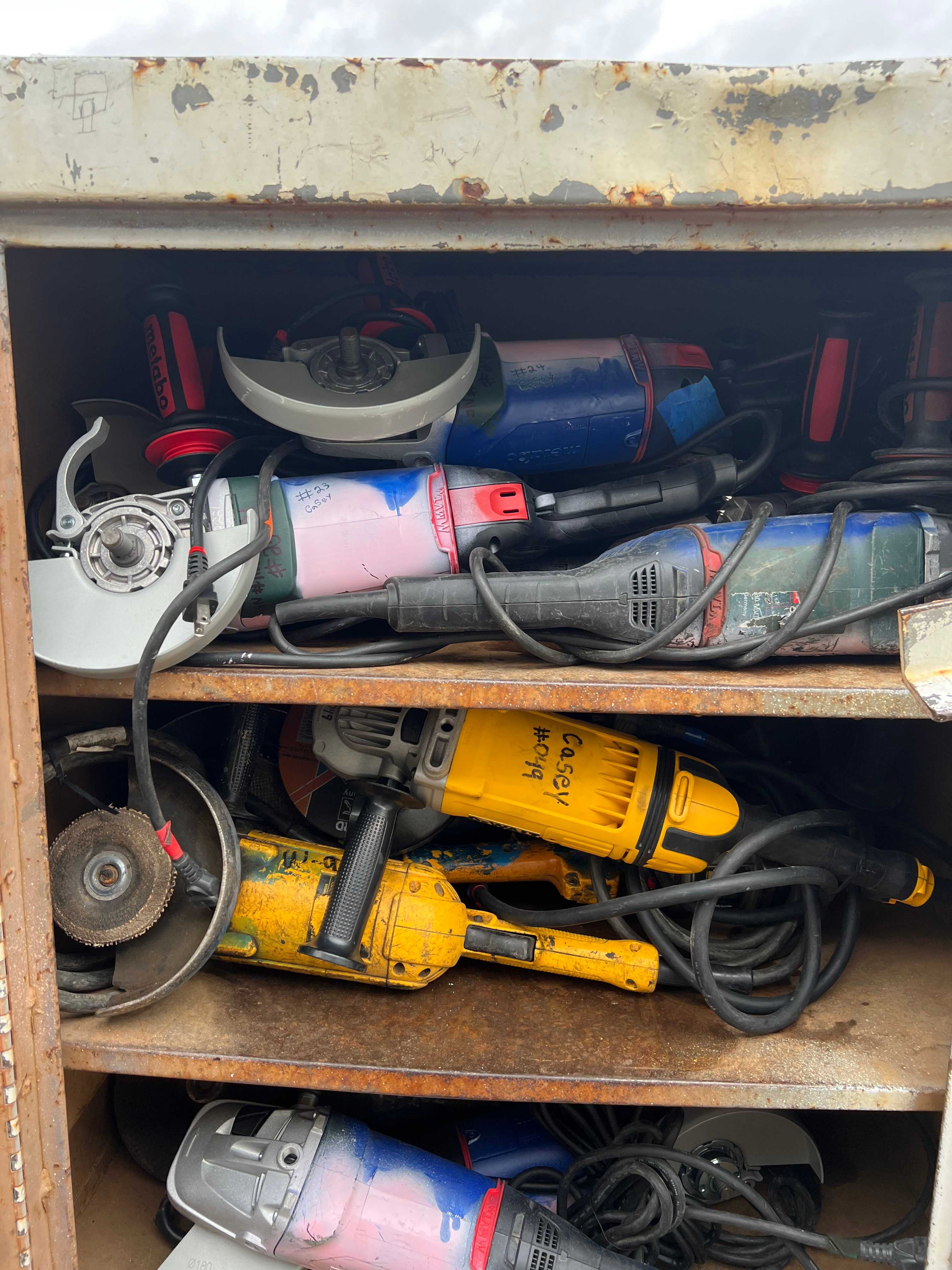 BULK LOT OF 9" GRINDERS QTY 57 WITH CASEY GANG BOX - ELECTRIC POWER TOOLS