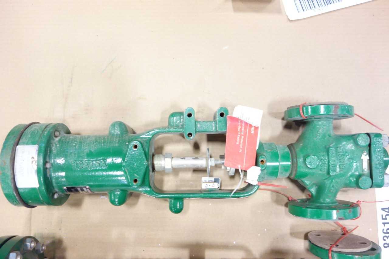 LOT OF 2 FISHER CONTROL VALVES - CONTROL VALVE