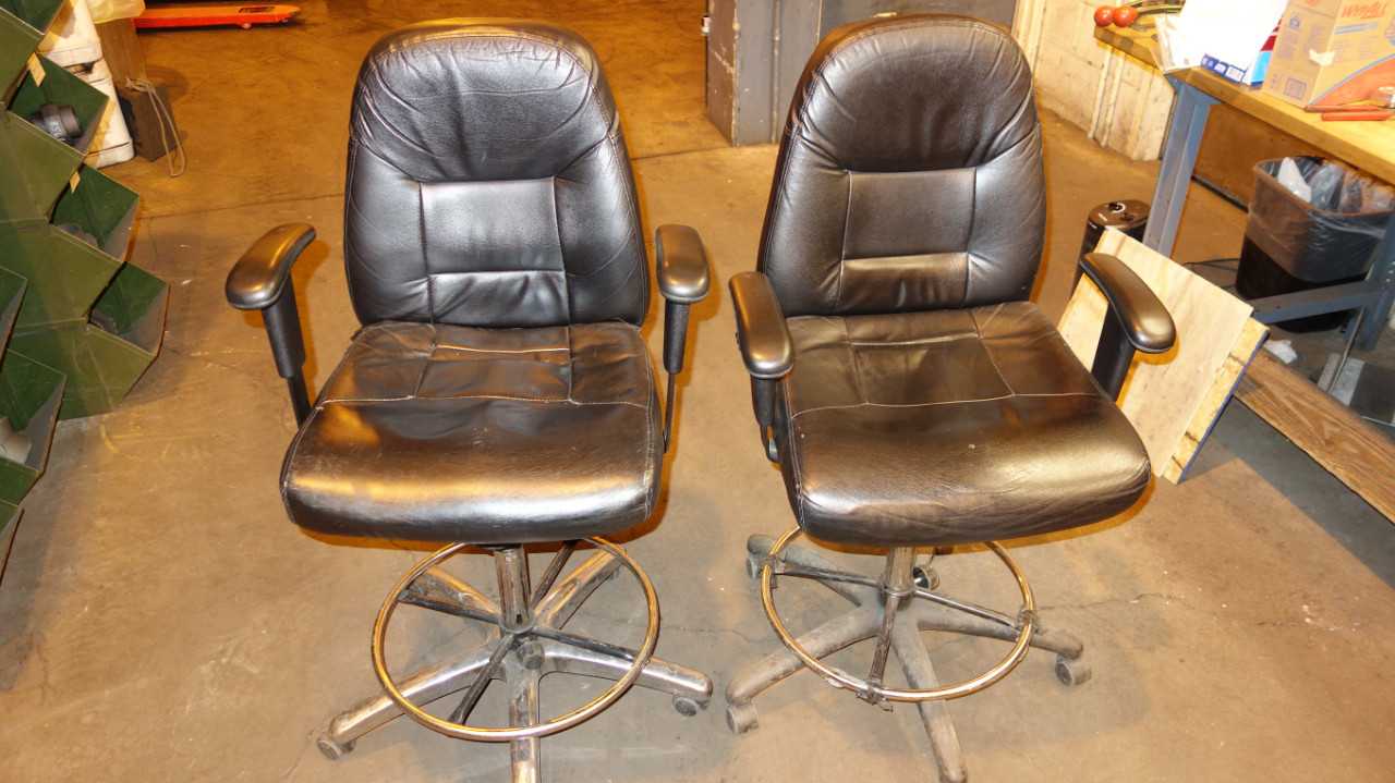 LOT OF 3 ASSORTED OFFICE ROLLING CHAIRS - PLANT & FACILITY