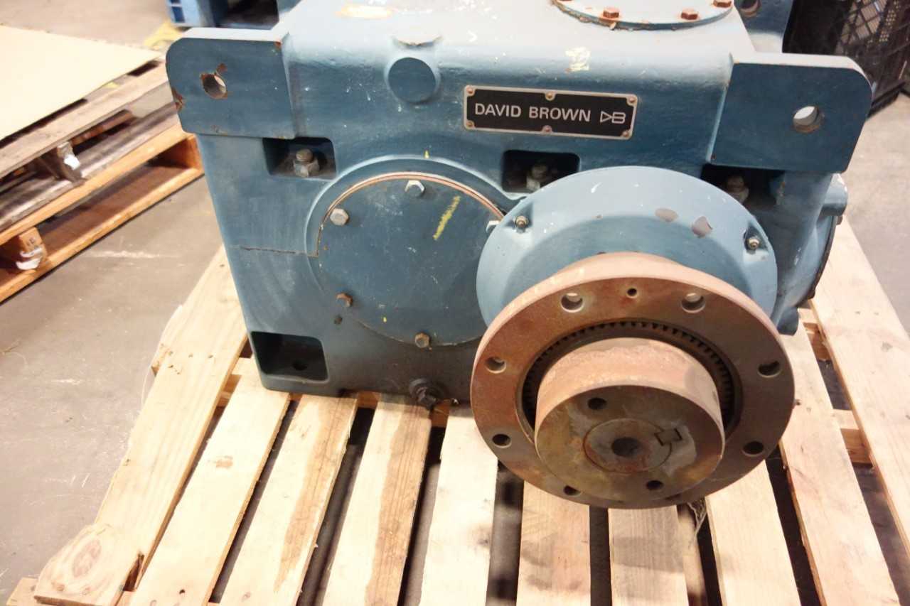 LOT OF 1 DAVID BROWN AH1 250 3-1/4IN 4-1/2IN 300HP 4.15:1 ENCLOSED GEAR DRIVE - GEAR REDUCERS