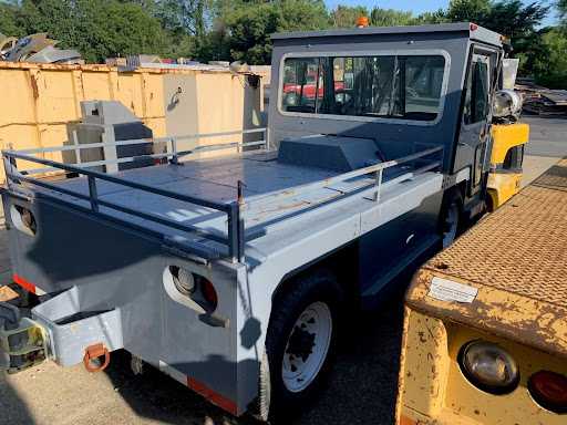1991 AIRPORT UTILITY TUG - INDUSTRIAL PARTS