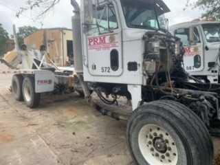 2005 MACK DM6805 READYMIX CONCRETE TRUCK - HYDRO EXCAVATOR TRUCKS