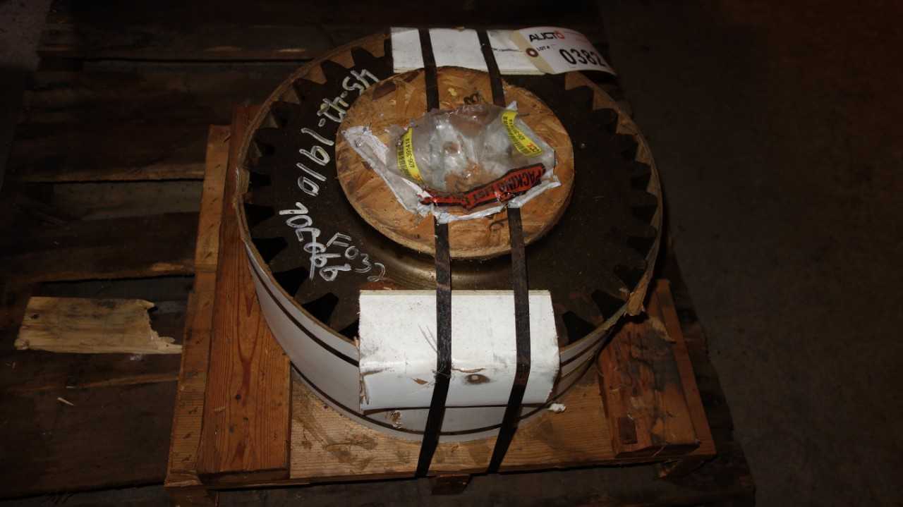 GL&V PAPER MILL SPROCKET - NEW - MILLING MACHINES
