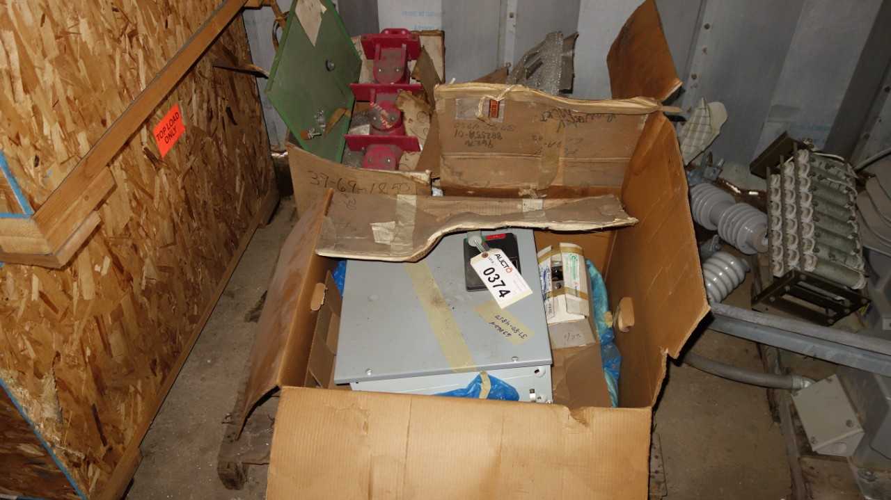 1 PALLET OF ASSORTED MCC BUCKET REPLACEMENT PARTS - CONSTRUCTION EQUIPMENT ATTACHMENTS
