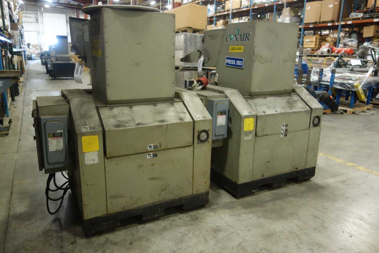 LOT OF 2 CONAIR CB-1018 GRINDER GRANULATORS - GRINDING MACHINES