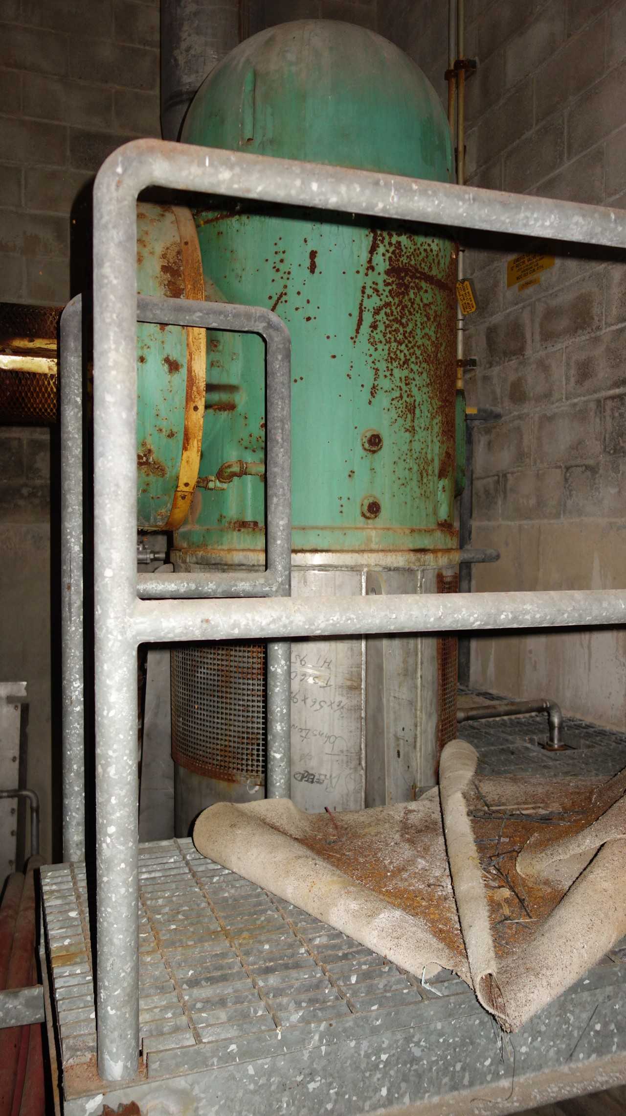 JOHNSTON PUMP VERTICAL CENTRIFUGAL PUMP MOTOR - CENTRIFUGAL PUMP