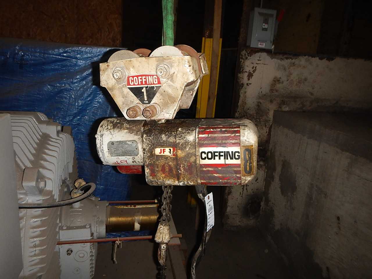 1 Ton Coffing Duff-Norton Hoist - LIFTING EQUIPMENT