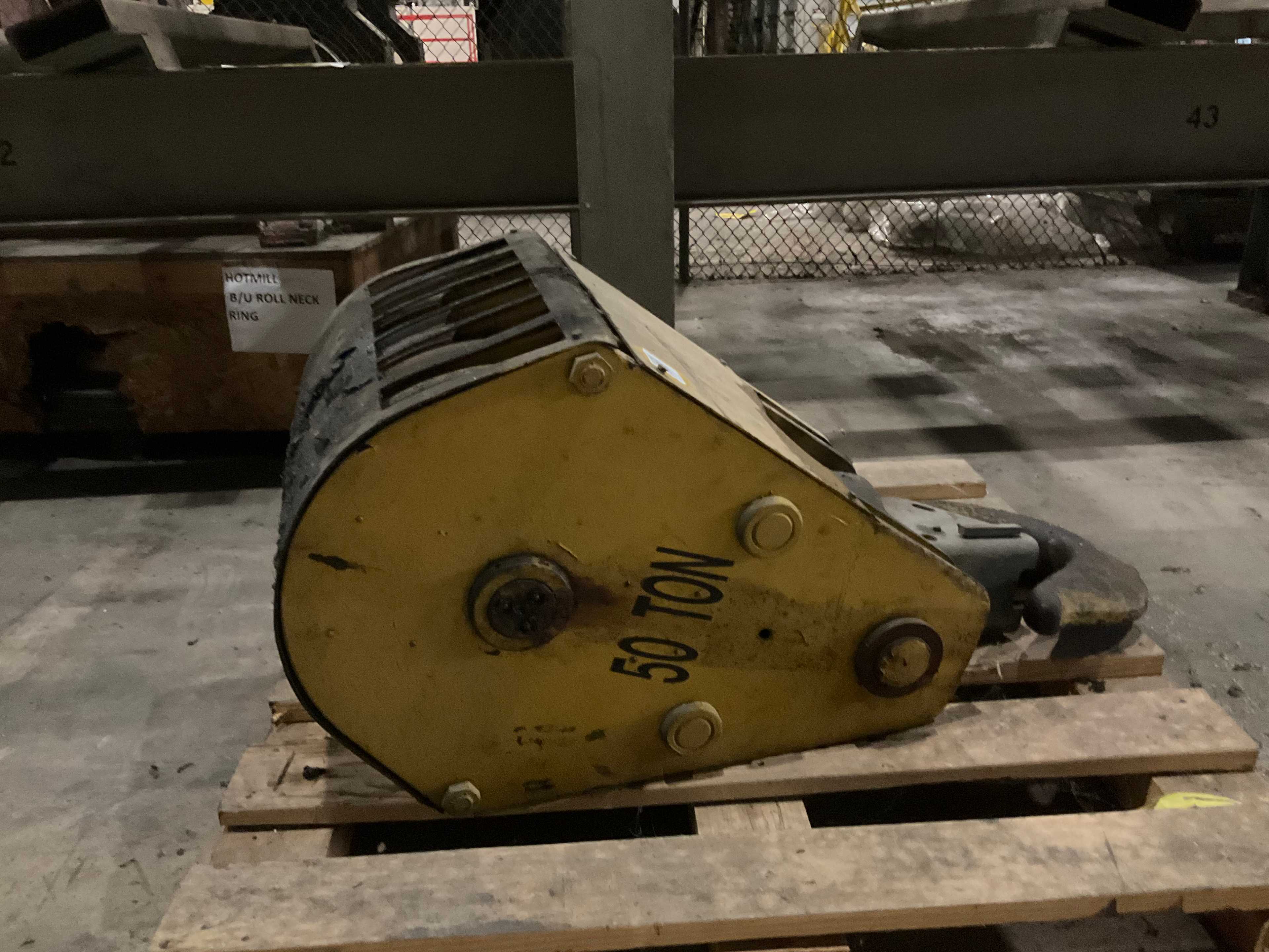 CRANE HOOK - LIFTING ATTACHMENTS