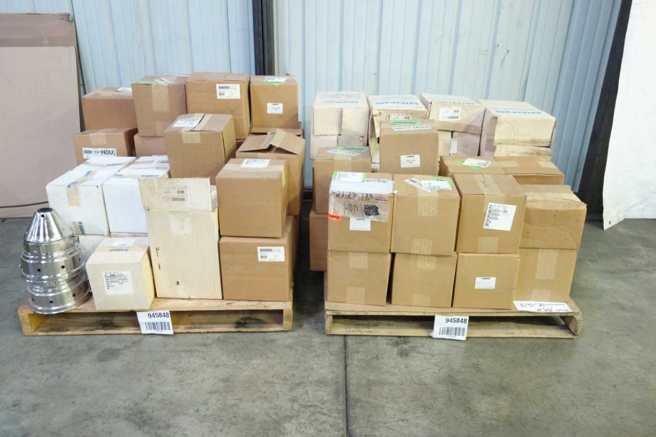 2 PALLETS OF BIRNS MARINE, NUCLEAR, HAZARDOUS AREA LIGHTING - LIGHTING
