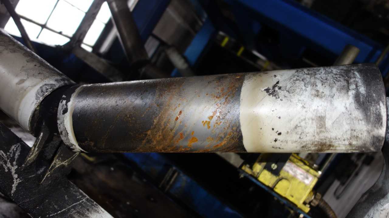 LOT OF APPROXIMATELY 100 FEECO COAL SHUTTLE CONVEYOR IDLER - POWER GENERATORS