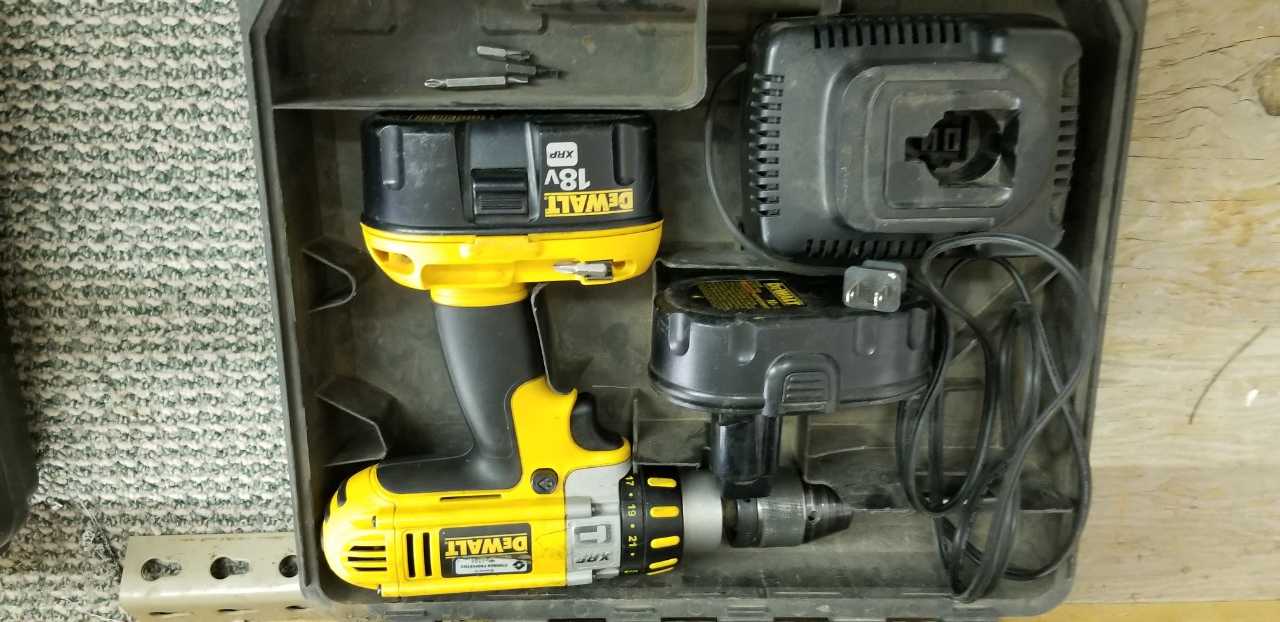 Dewalt 18Volt Cordless Hamer Drill - ELECTRIC POWER TOOLS Dewalt 18Volt Cordless Hamer Drill - ELECTRIC POWER TOOLS