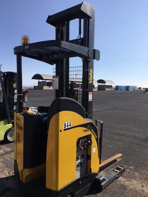 2015 Forklift, Yale, Stand-up - FORKLIFTS