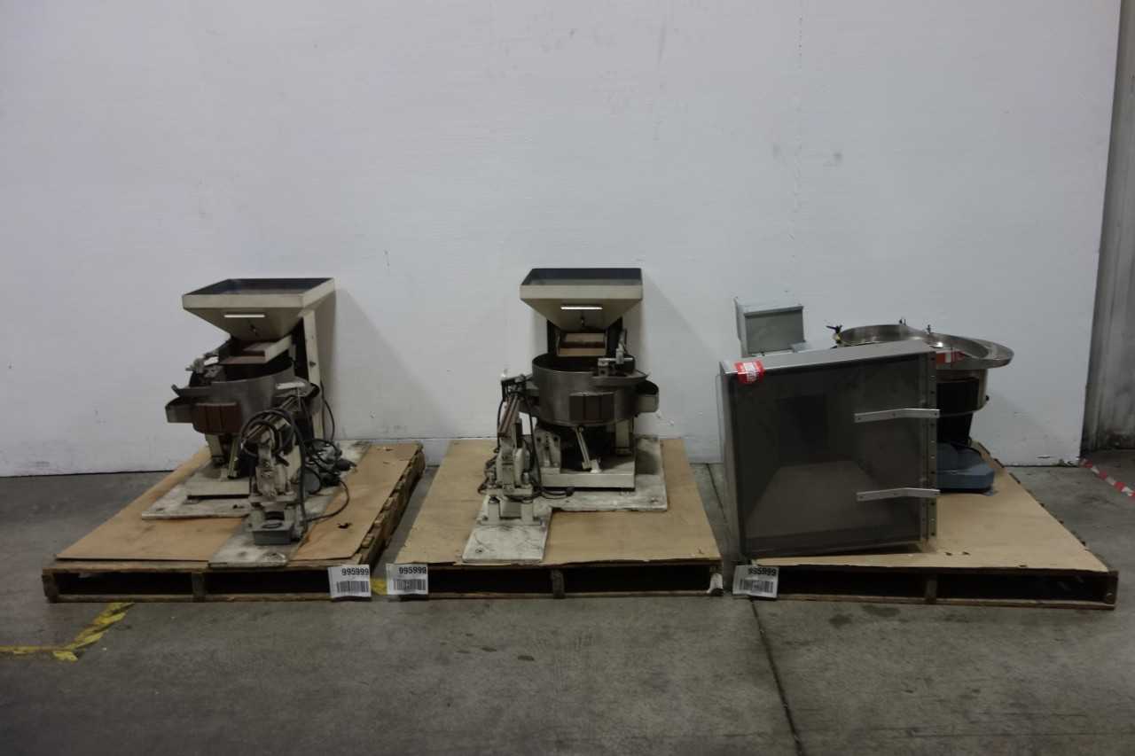 LOT OF 4 INDUSTRAIL FEEDERS - MATERIAL HANDLING