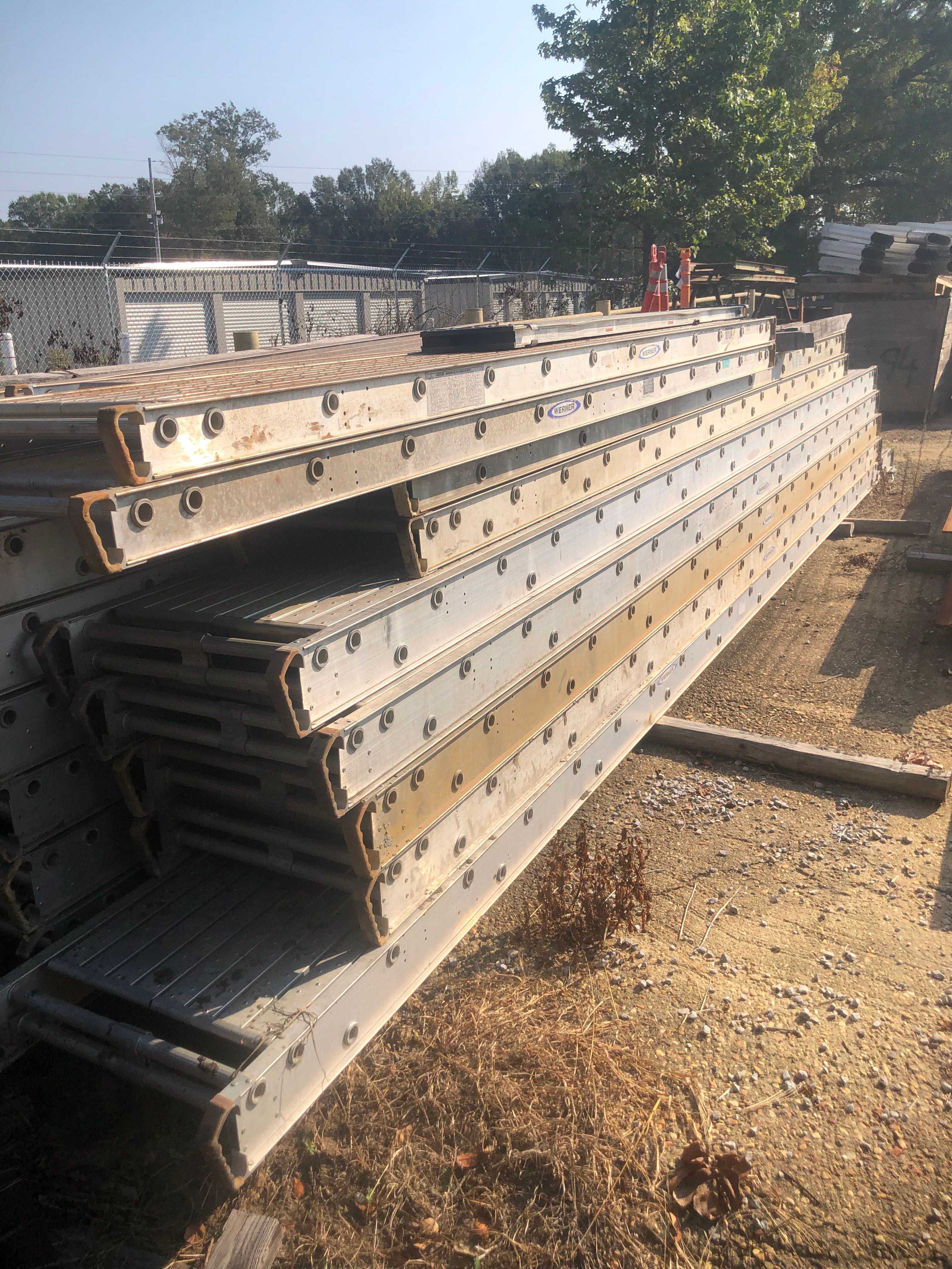 BULK LOT OF ALUMINUM SCAFFOLDING PLATFORMS QTY 18 - MISCELLANEOUS BULK LOT OF ALUMINUM SCAFFOLDING PLATFORMS QTY 18 - MISCELLANEOUS