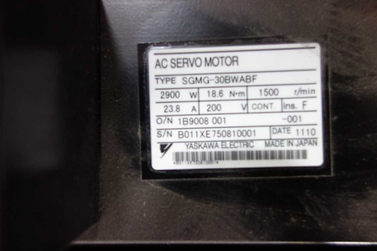 LOT OF ASSORTED SERVO MOTOTRS - SERVO