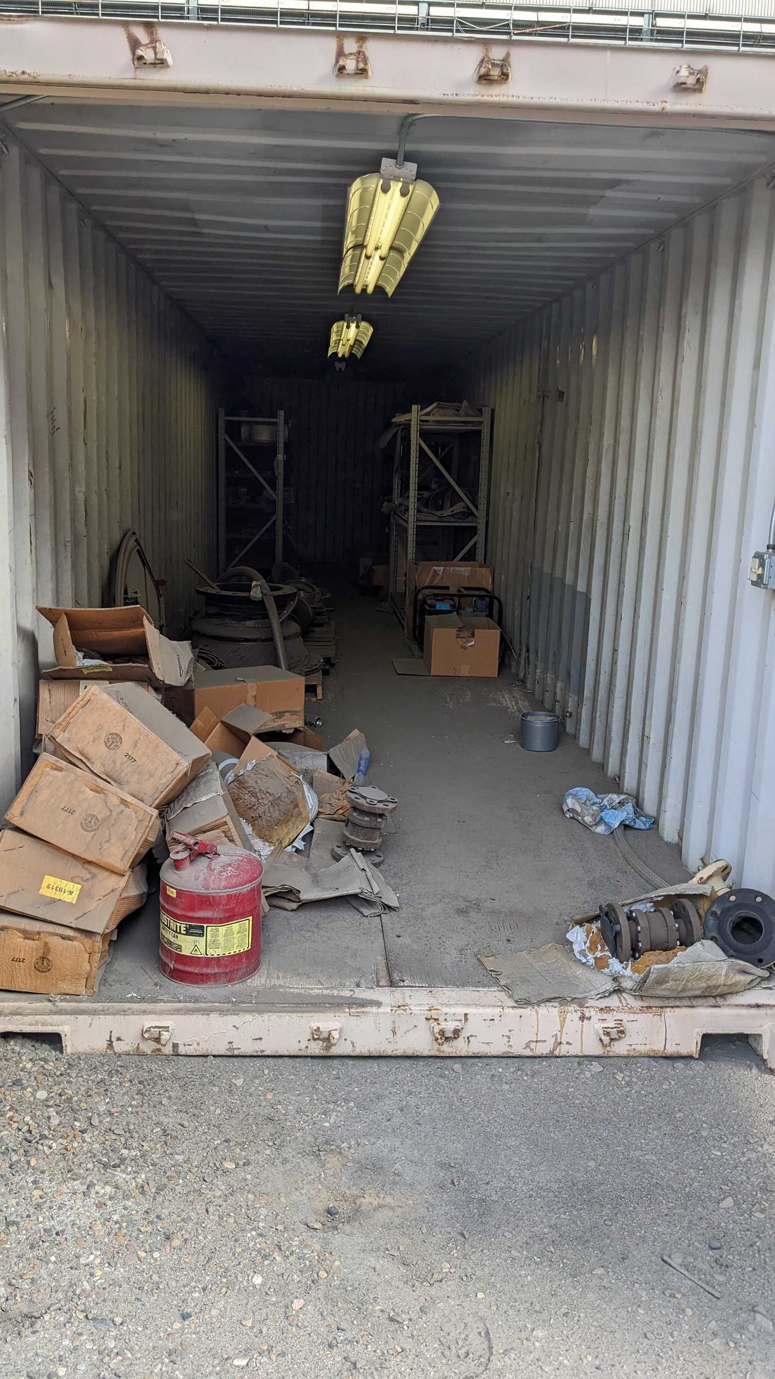 CONTENTS OF CONTAINER - INDUSTRIAL PARTS