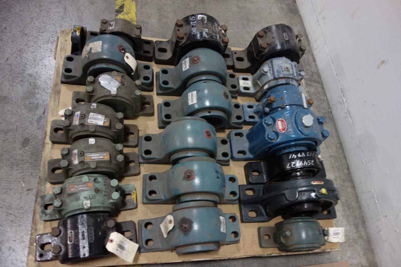 2 PALLET OF ASSORTED BEARING HOUSINGS WITH AND WITHOUT BEARINGS - BEARINGS