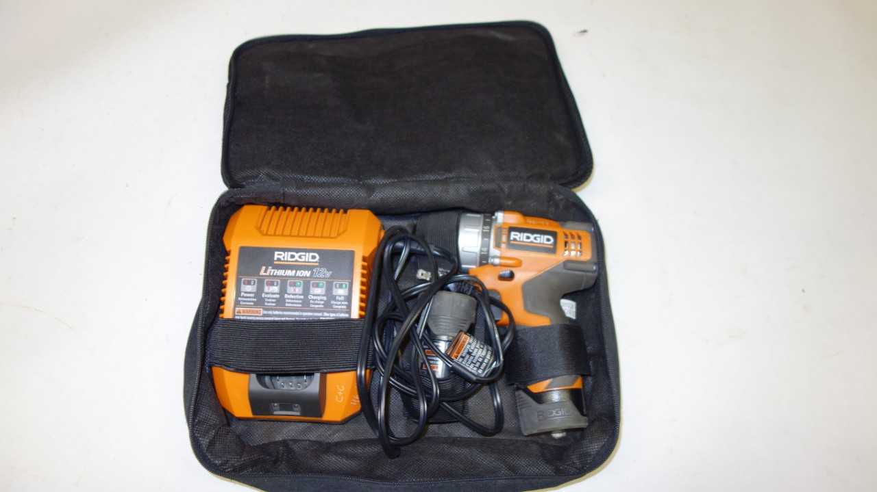 RIDGID R820071 3/8 IN 12V CORDLESS IMPACT DRIVERS W/ CHARGER BATTERY - ELECTRIC POWER TOOLS